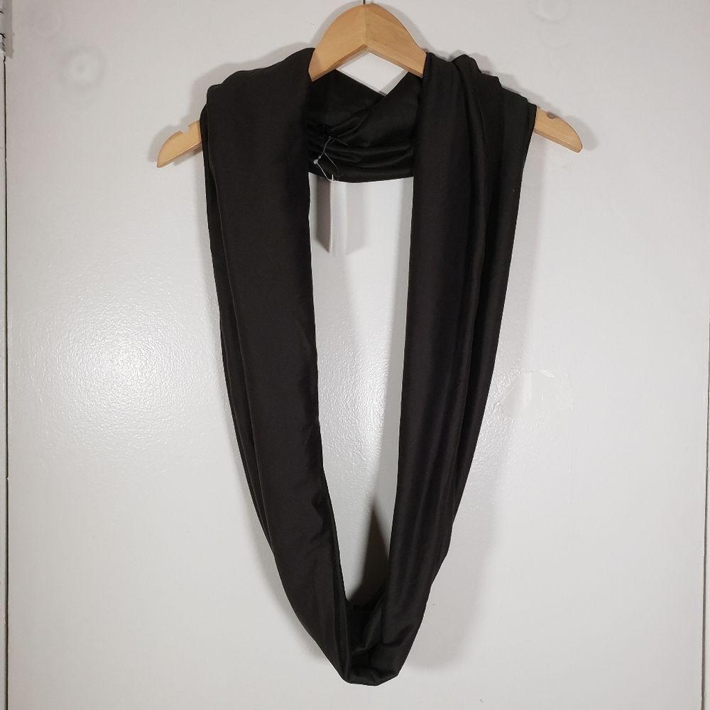Beyond Yoga Pocket Infinity Scarf with Pocket One Size
